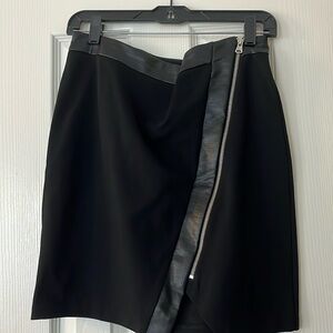 Vintage INC front zip mini skirt.